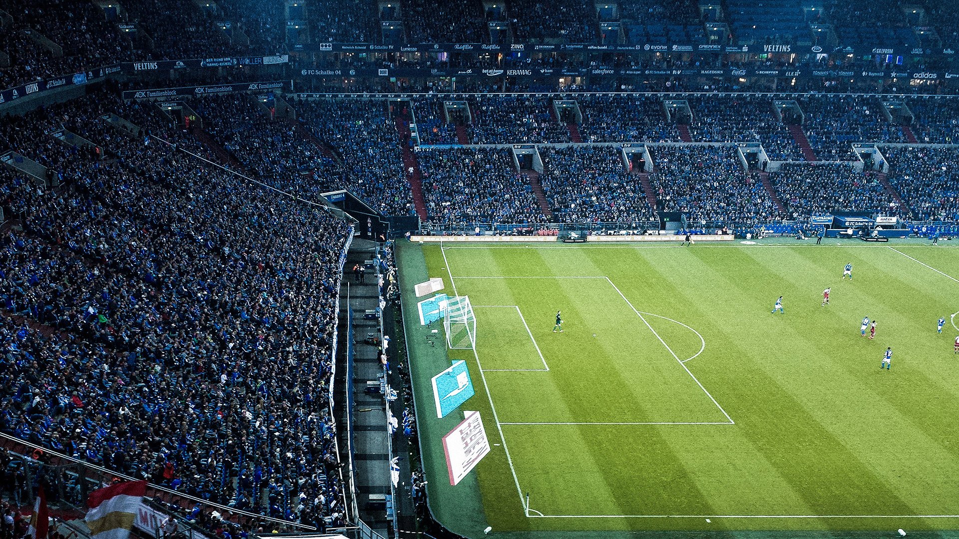 开云在线直播-柏林联队球员表现出色，队内竞争激烈，柏林联合足球